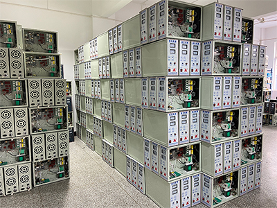 Oficina de armazenamento de peças ultrassônicas