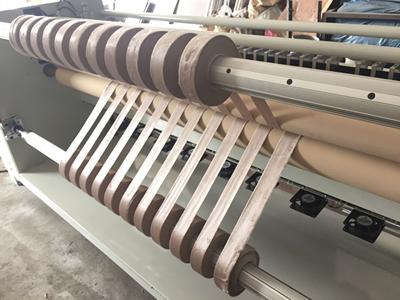 Máquina de cortar tecido em tiras ultrassônicas (Estreito)